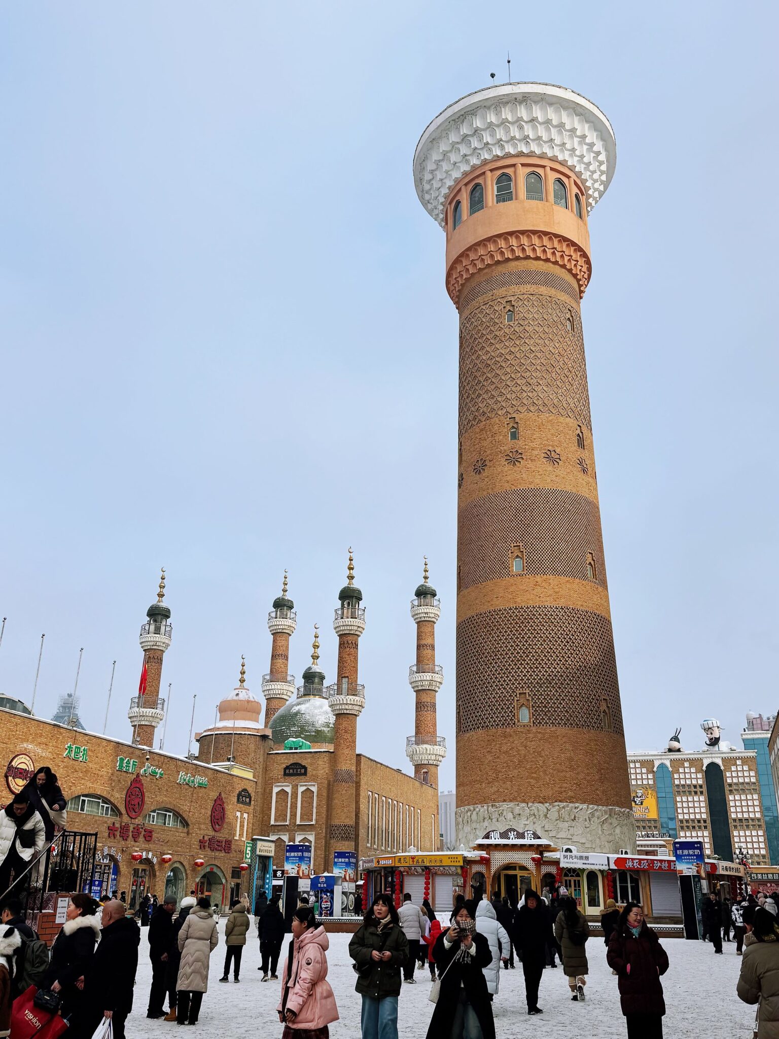 How people celebrate the Spring Festival in Xinjiang