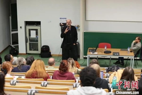 On 3 November 2023 Nicolas Godelet went to the University of Mons, Belgium, to tell his ‘China story’. Credit, Chinese Cultural Centre Brussels.