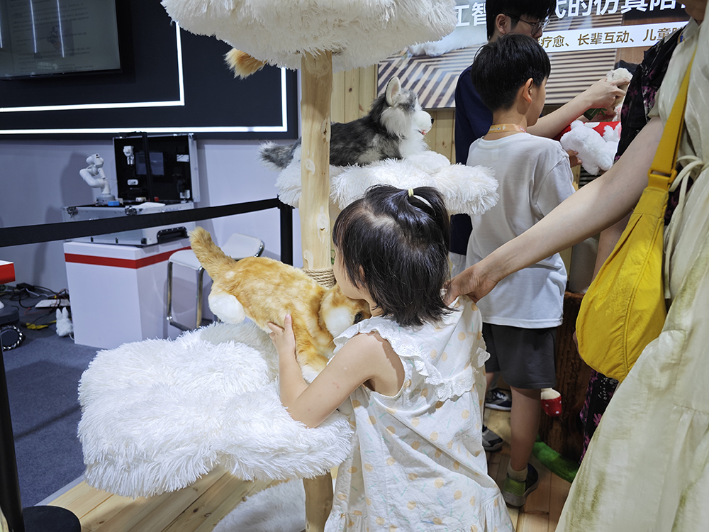 AI powered stimulated pet robot