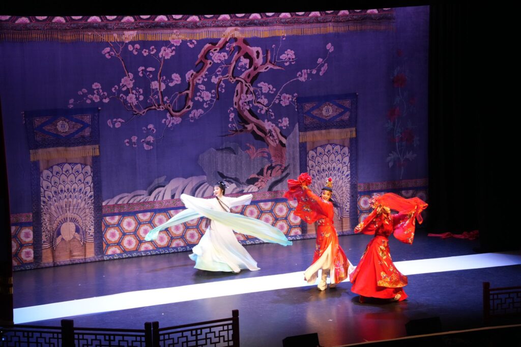 The 'Garden of Love' Yue opera performance in London.