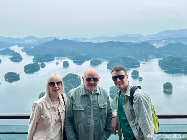 chinese foreign blogger 3