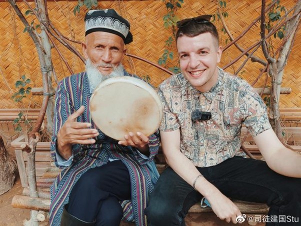 chinese foreign blogger