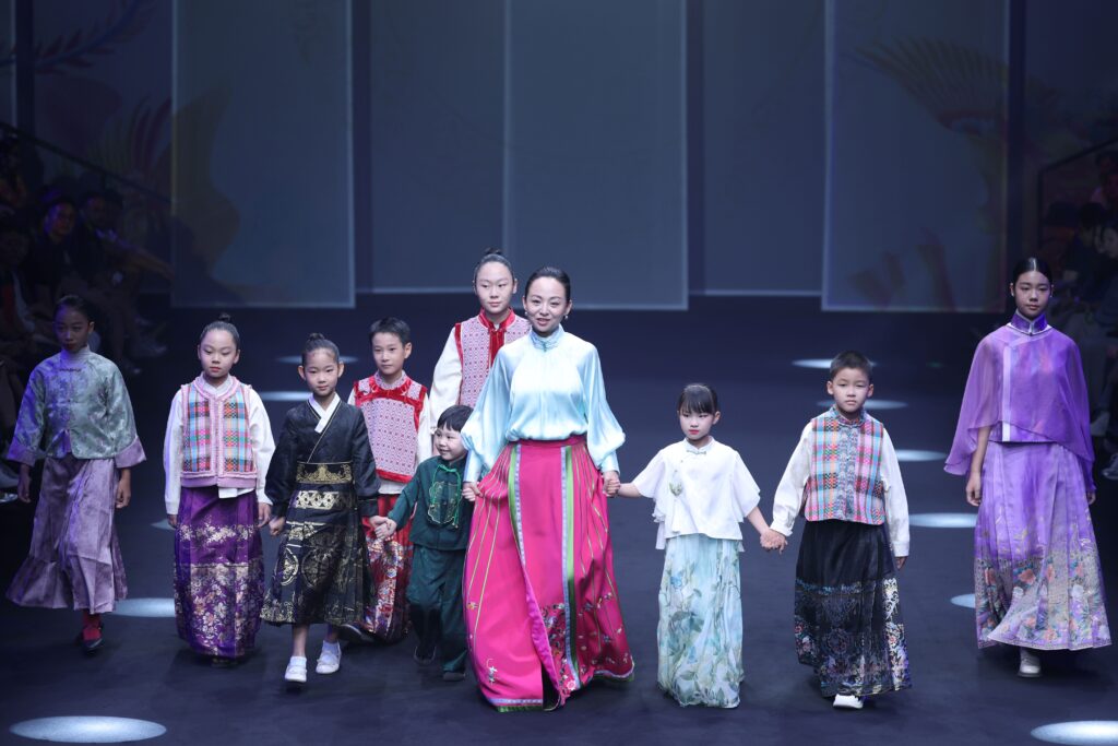 Lujin brocade