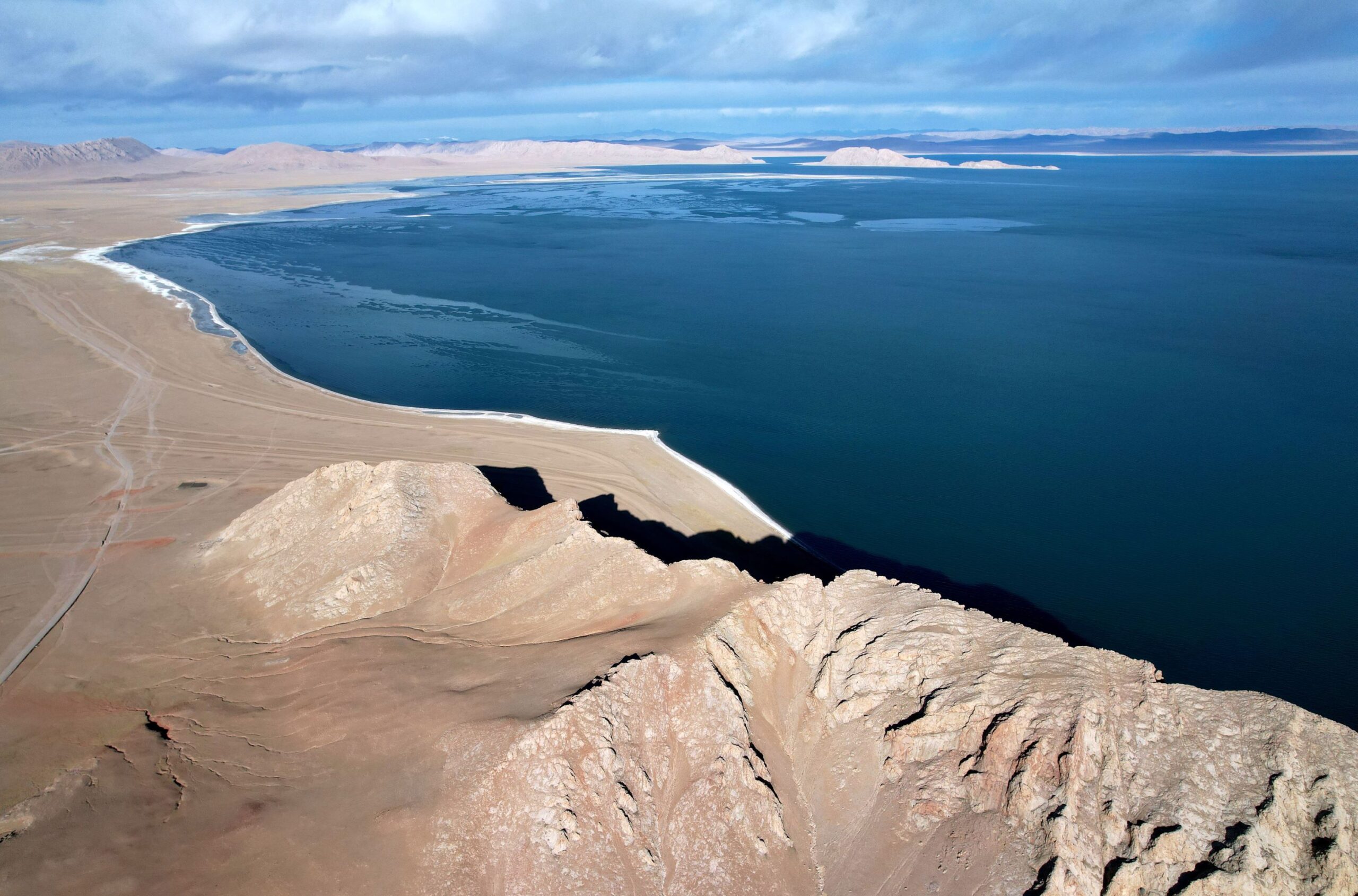 Tibetan Plateau Lakes