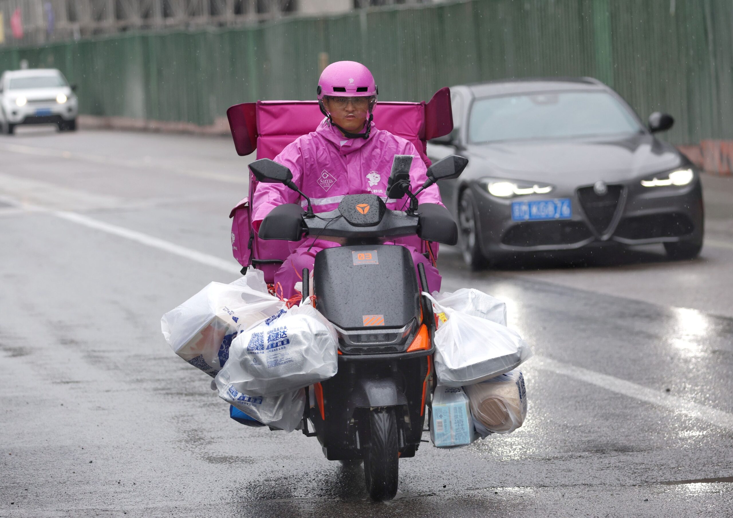 China food delivery riders fines