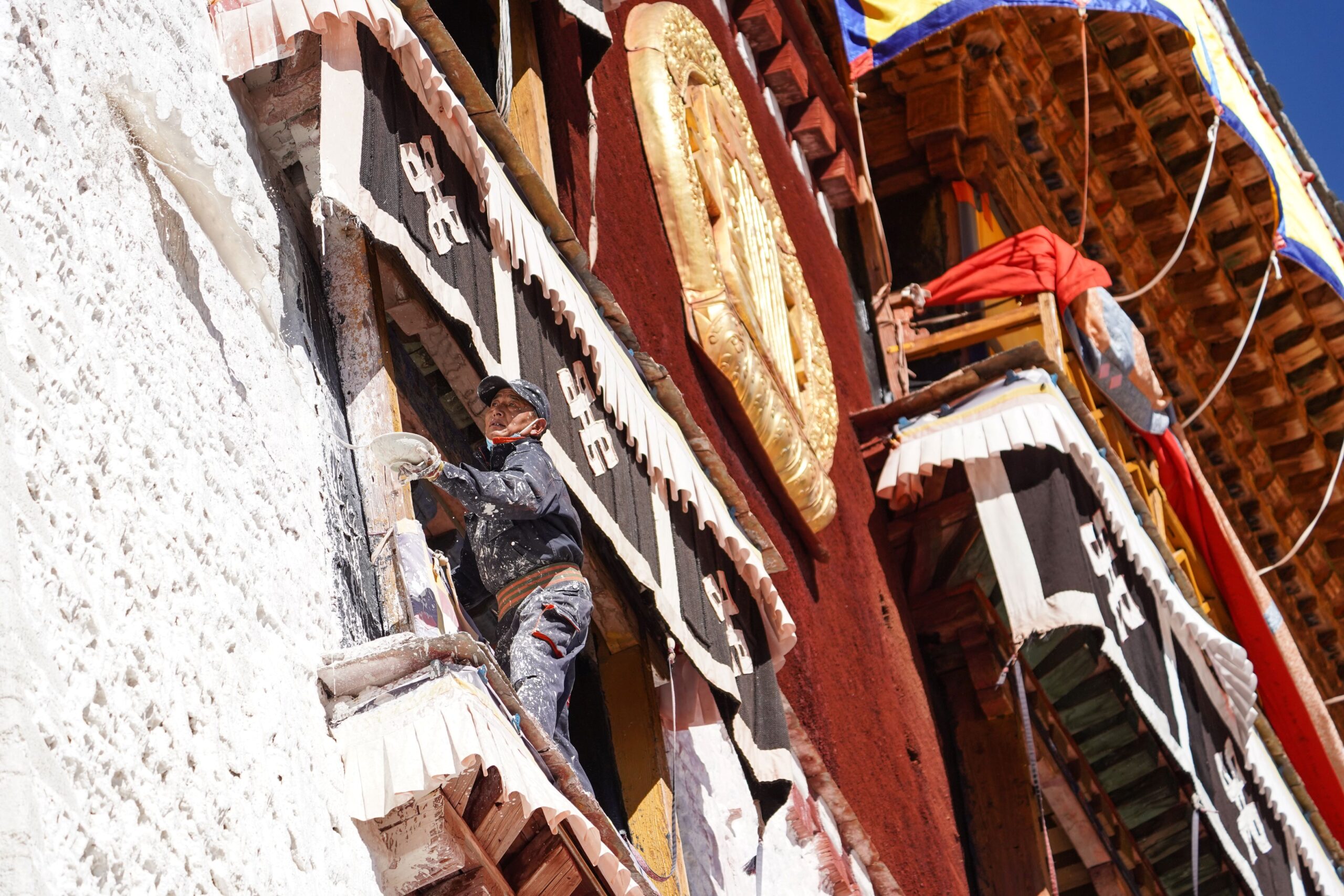 Potala Palace annual repainting tradition