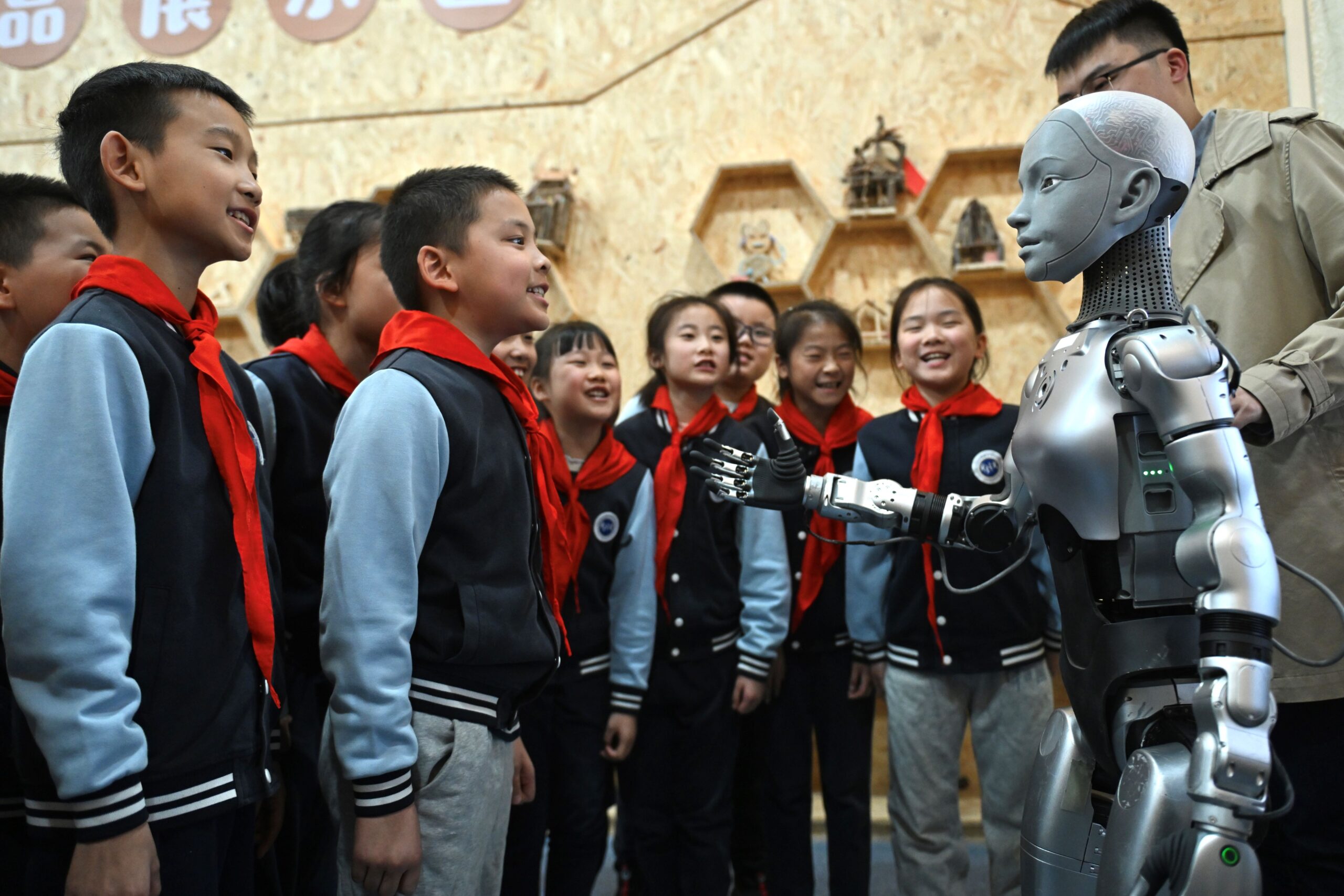 robot teacher in China