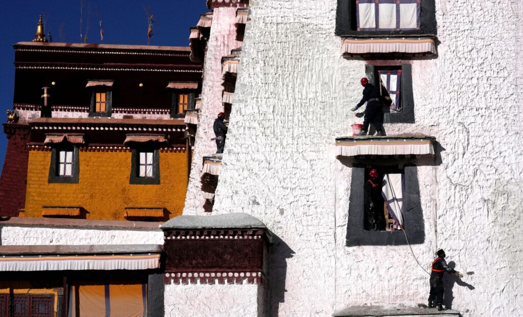 Sweet Palace repainting