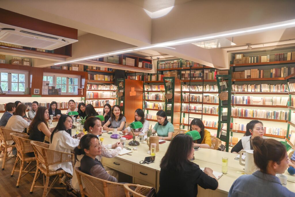 Cultural bookstores China
