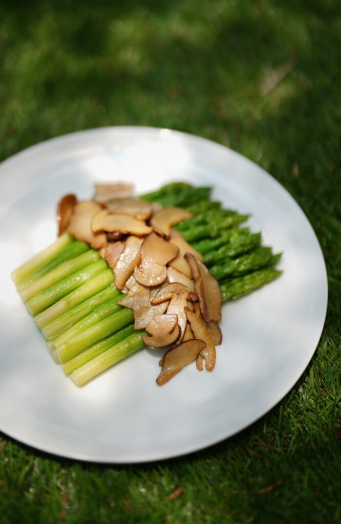 Grilled Asparagus with Mushroom