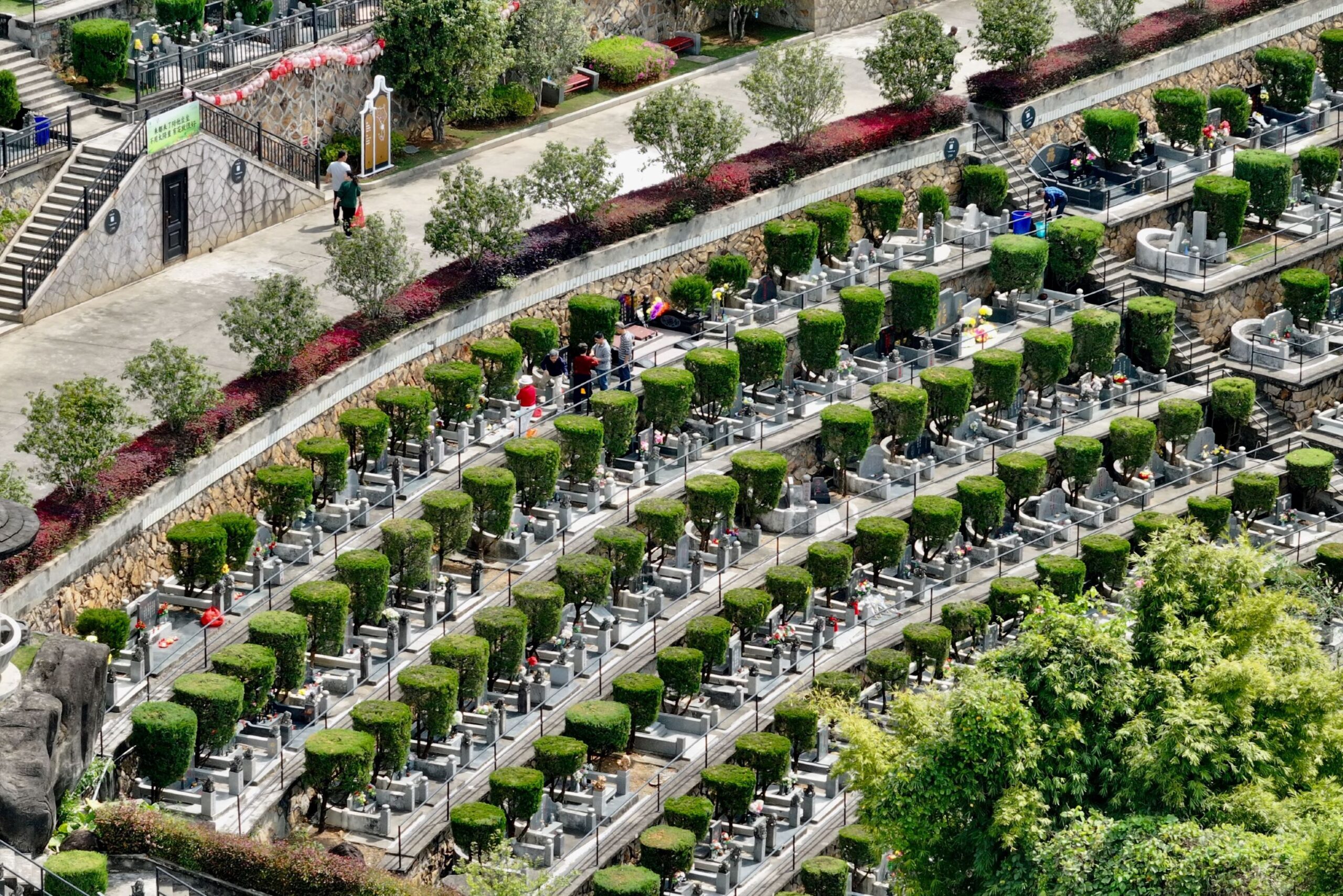 days of the dead across cultures