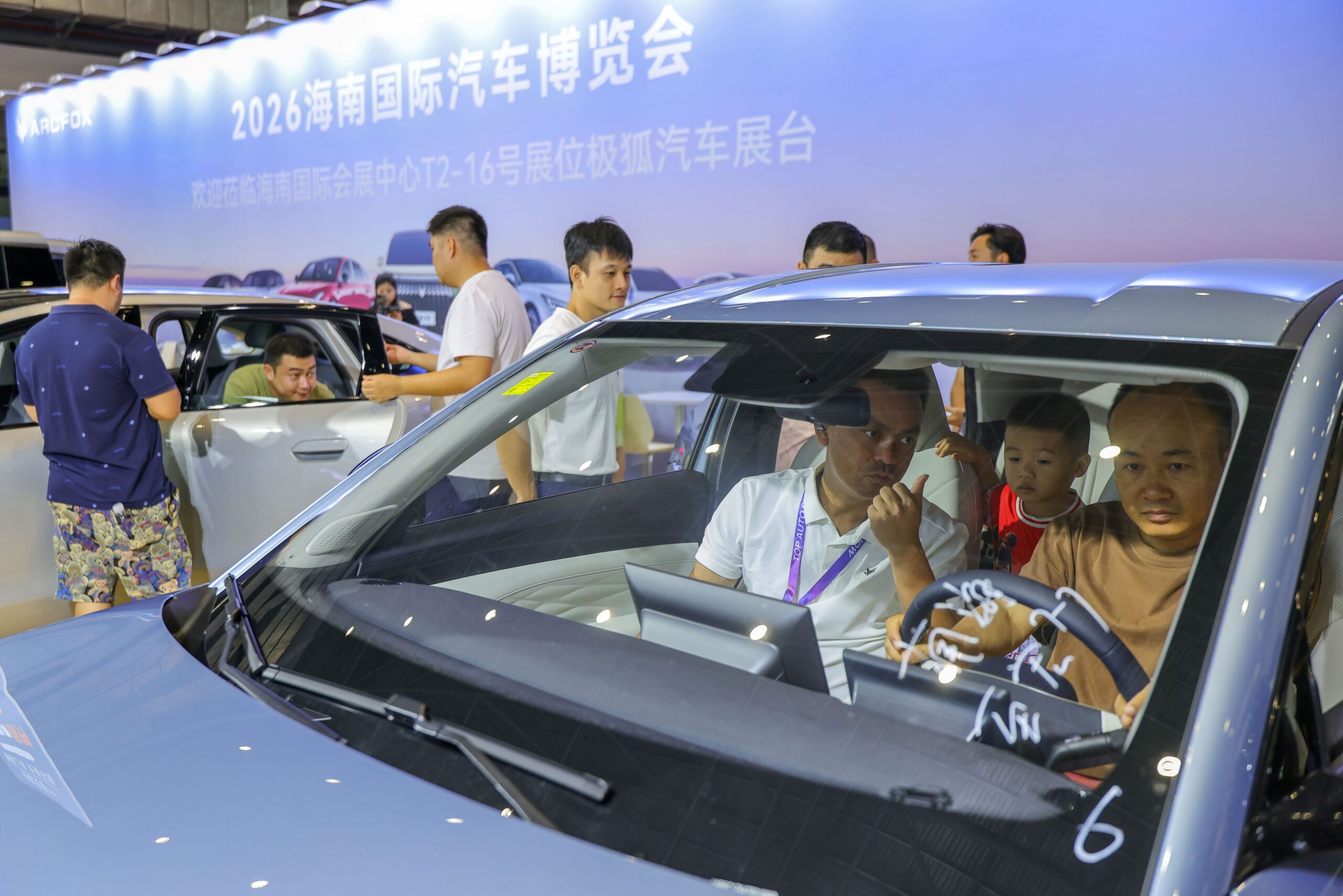 Hainan electric vehicle transition