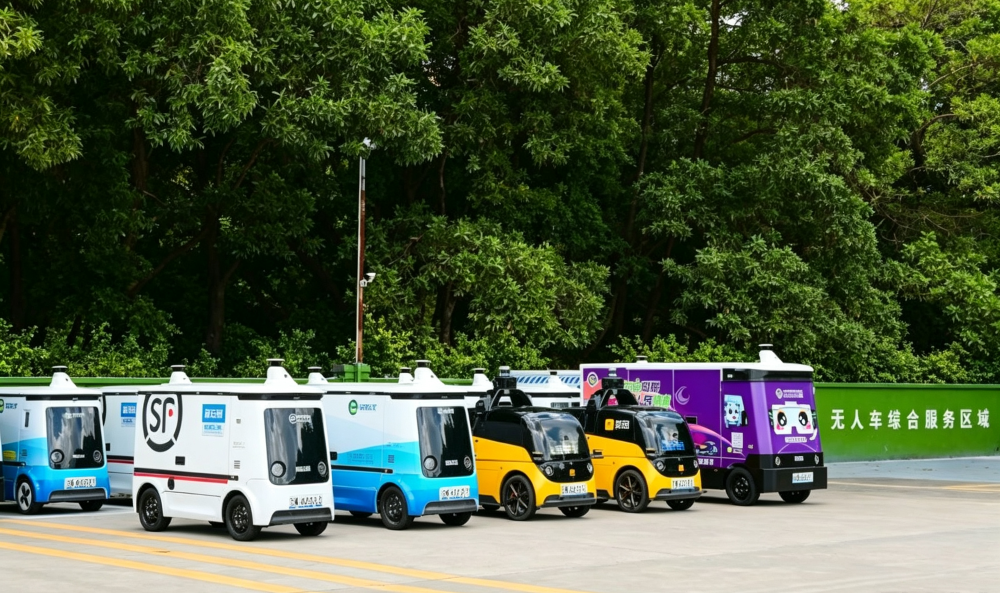 China’s delivery robots